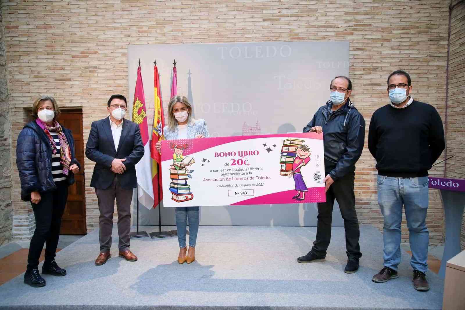 Milagros Tolón da a conocer la iniciativa de animación a la lectura ‘Bonolibro’ que llegará a un millar de niños toledanas