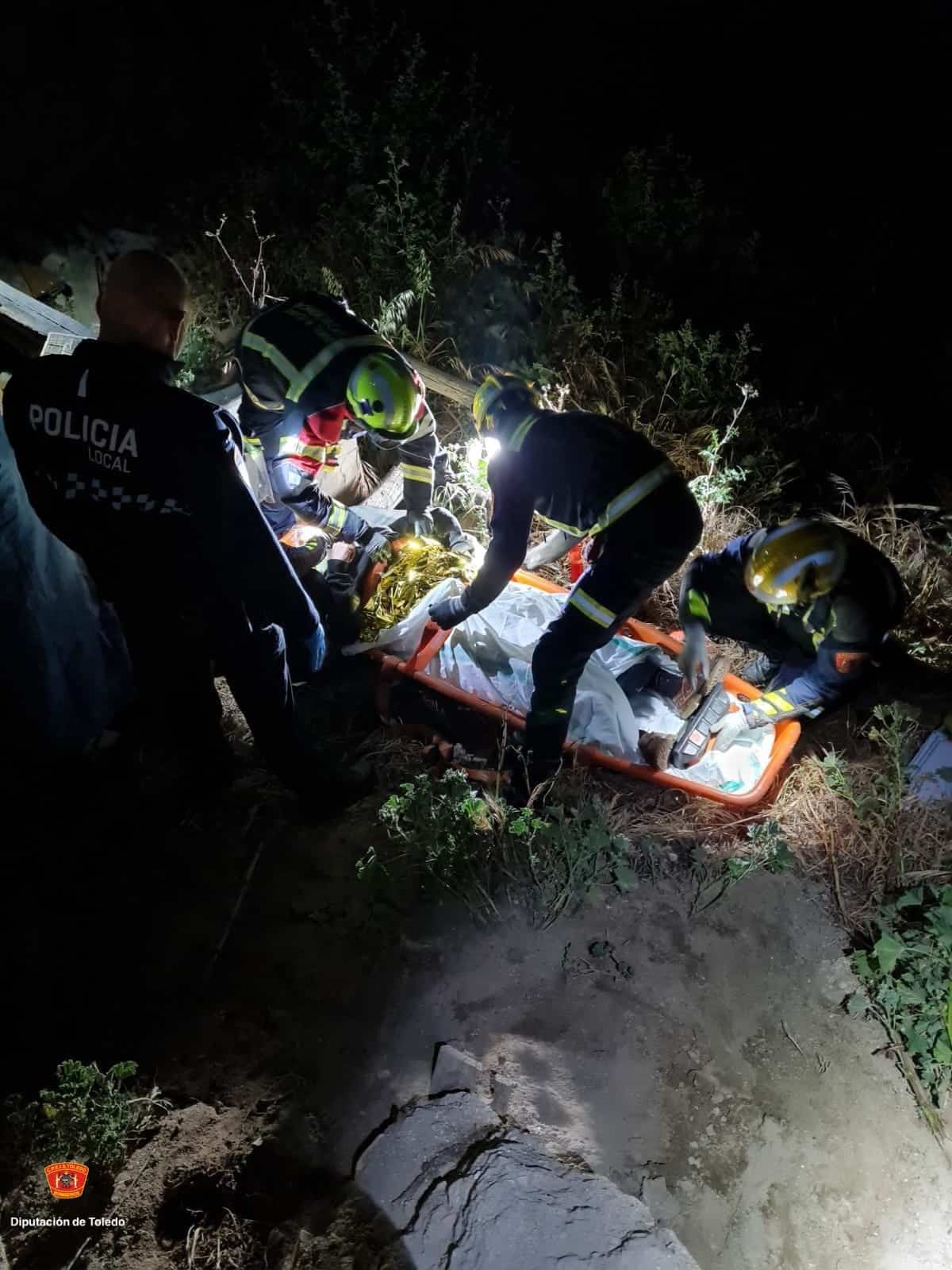 Rescate y salvamento en La Puebla de Montalbán de persona precipitada desde altura