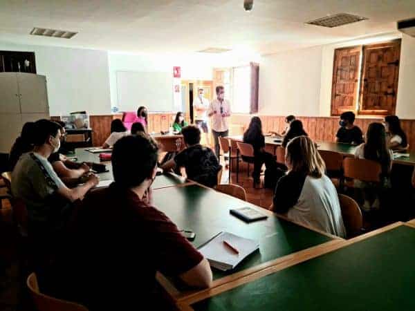 Continúa la formación de jóvenes como monitores de ocio y tiempo libre impulsada por el Ayuntamiento