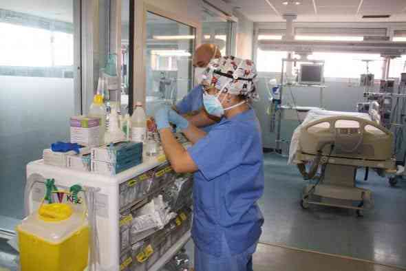 Se mantiene estable el número de pacientes ingresados por Covid-19 en las Unidades de Cuidados Intensivos