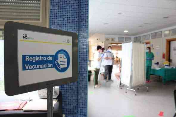 Se reducen los casos nuevos y los pacientes en UCI hospitalizados en las UCIs manchegas
