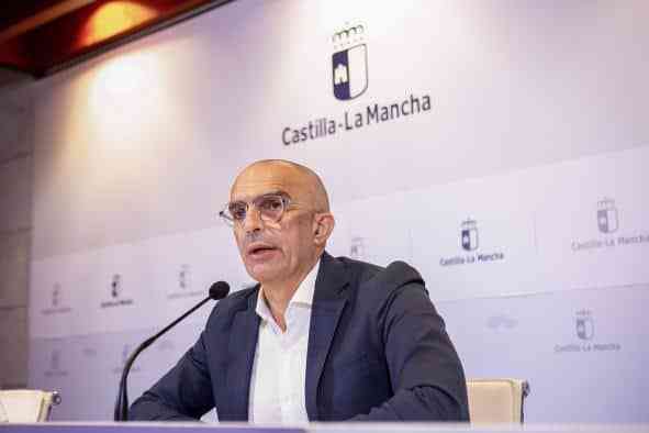 Castilla-La Mancha facilitará la vacunación contra el COVID-19 en los campus universitarios a partir de mañana