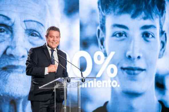 García-Page subraya la colaboración y coordinación del Estado de las Autonomías en el “éxito colectivo” del plan de vacunación