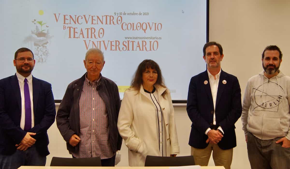 El teatro está muy vivo y la gente tiene muchas ganas de teatro