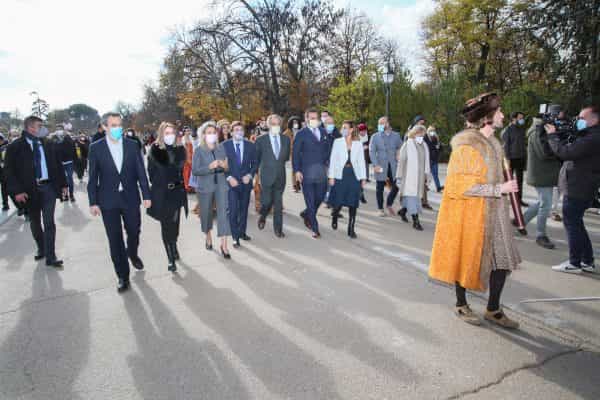 Milagros Tolón asiste a la presentación de Puy du Fou para 2022 y destaca su contribución al desarrollo económico local