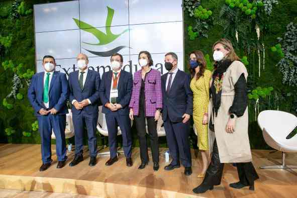 García-Page destaca la importancia del “trabajo en red” y la colaboración entre autonomías para la promoción turística más “inteligente”