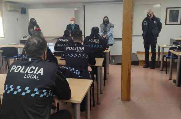 Comienzan los cursos para oficiales y categorías superiores de la Policía Local en la región, con 28 participantes