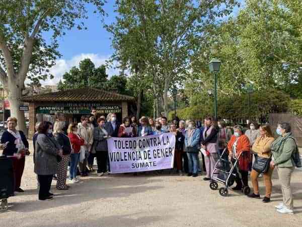 El Consejo Local de la Mujer recuerda a la mujer asesinada en Tarancón y pide un juzgado de violencia en Toledo