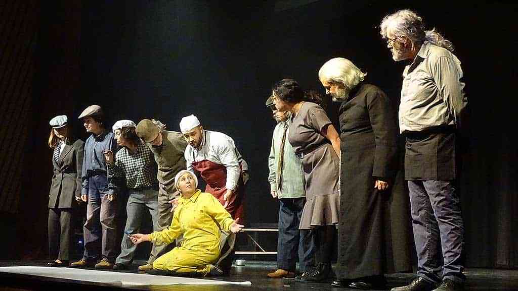 “La Visita de la Vieja Dama”, la representación teatral que arranca las ovaciones del público en Quintanar de la Orden