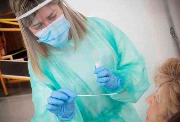 Castilla-La Mancha registra 2.181 casos por infección de Covid del 13 al 19 de junio en personas mayores de 60 años