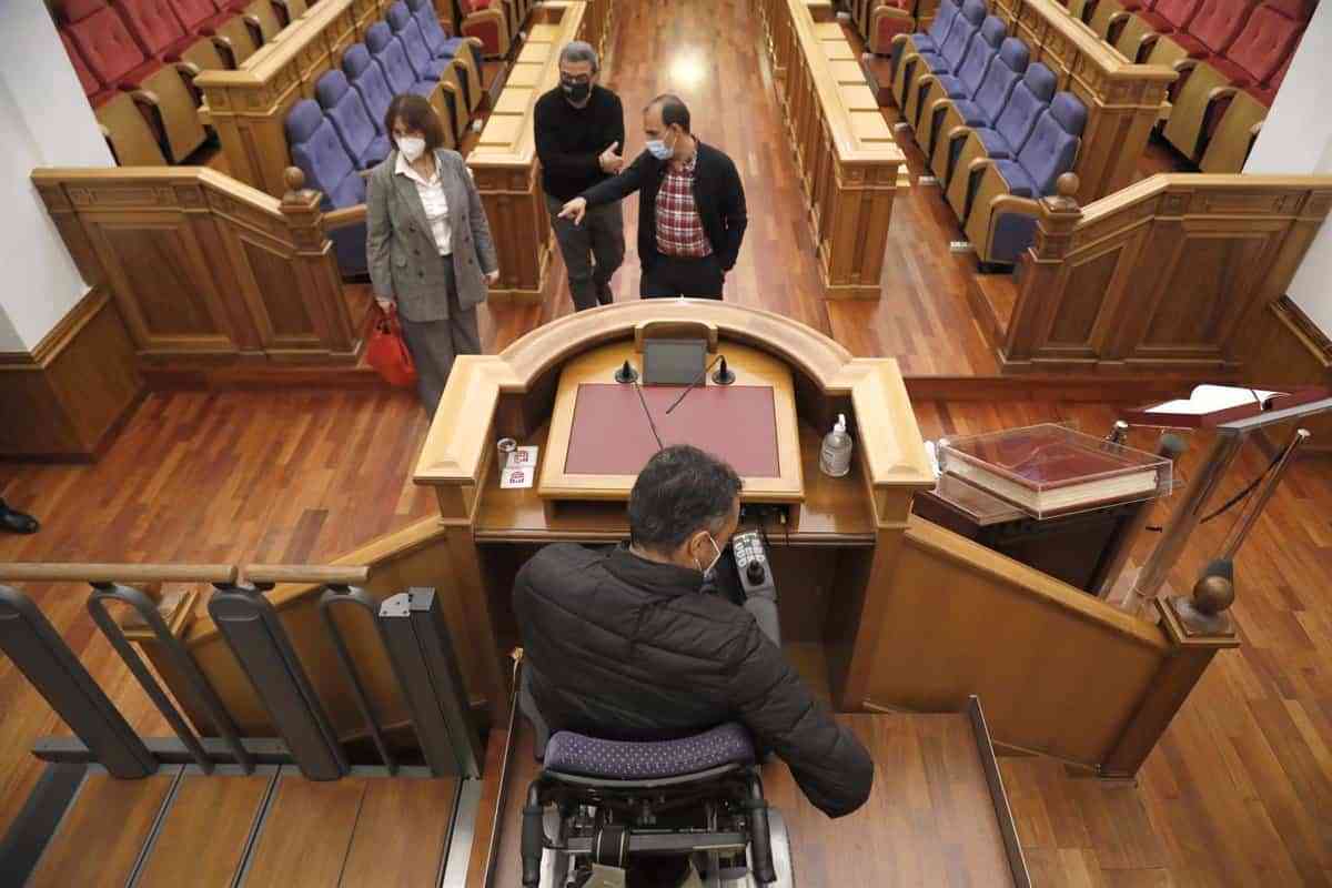 Las Cortes de C-LM afianzan su compromiso con la accesibilidad: "No nos va a faltar voluntad para seguir avanzando"