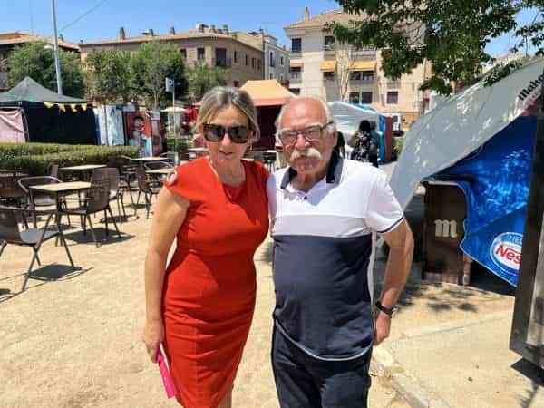 La alcaldesa de Toledo comparte con los vecinos de San Antón las fiestas de su barrio