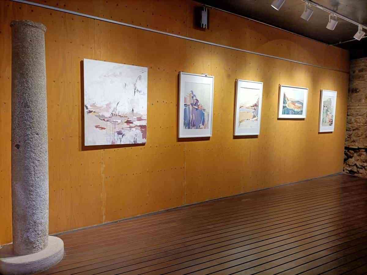 Las toledanas Cuevas de Hércules albergan la exposición 'Arte sin fronteras' sobre la crisis mundial y la guerra