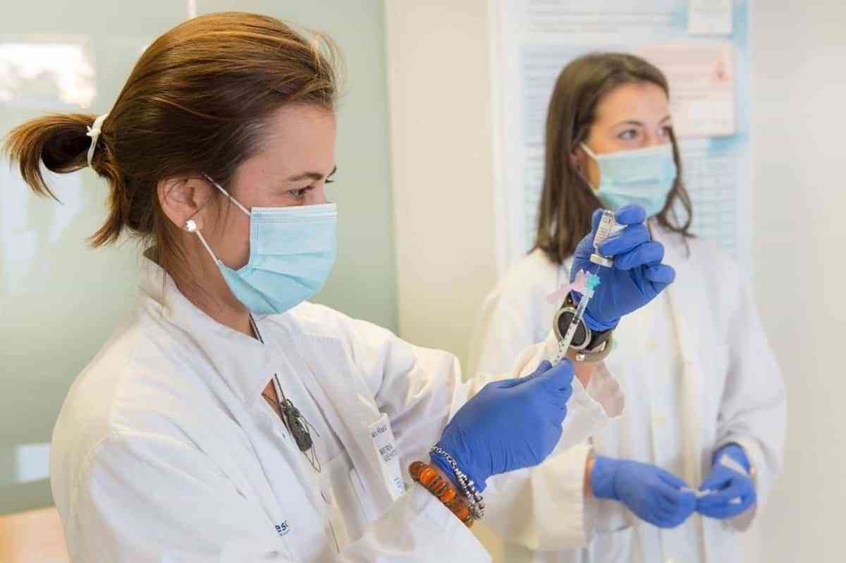 Ligero descenso en hospitalizados en C-LM hasta los 530 y las UCI apenas varían con 21 ingresados en una semana