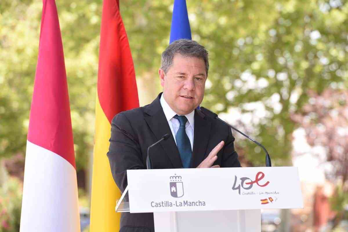 Page firma este lunes con Ayuso la renovación del convenio de transportes Castilla-La Mancha-Madrid