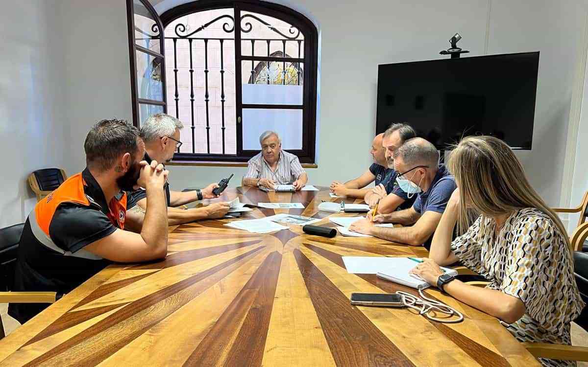 AUDIO: Toledo cancela la pólvora de fin de fiesta con la investigación sobre el fuego en el Tajo aún por esclarecer