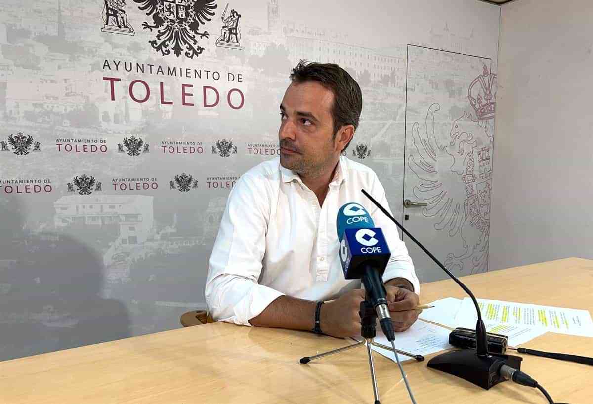 Ayuntamiento recuerda a los toledanos que este jueves entra en vigor el descuento del 30% en los abonos de autobús