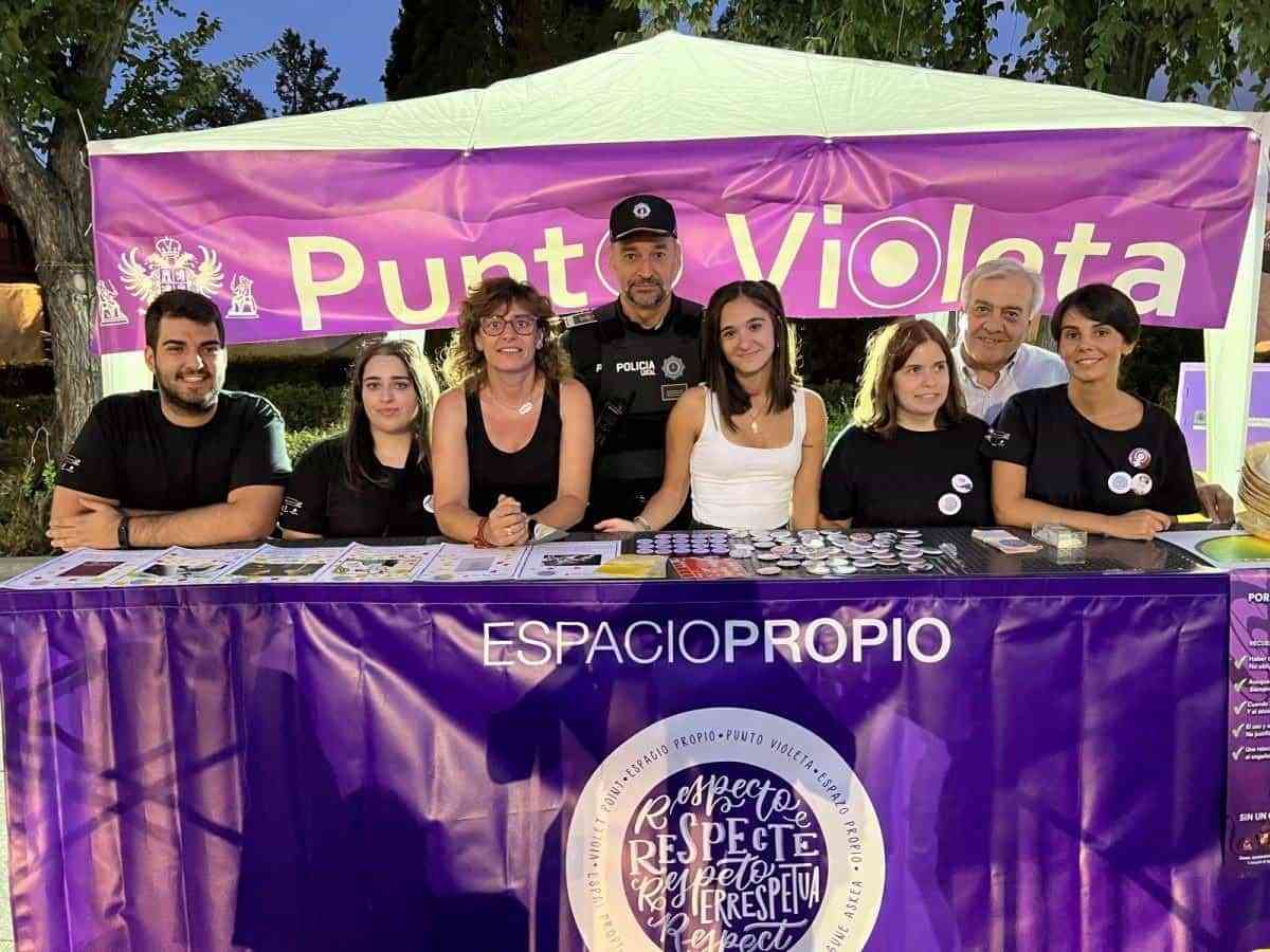 Cerca de 400 personas recogen información en los Puntos Violetainstalados por el Ayuntamiento en la Feria de Toledo