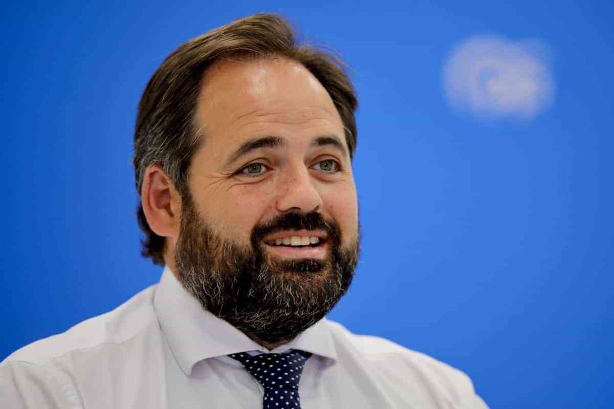 Núñez no despejará los candidatos a alcalde hasta otoño aunque da por hecho que repetirán los nombres donde se gobierna