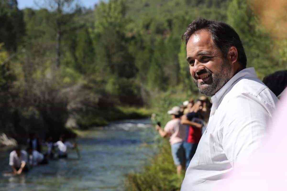 Núñez pide a Page que cuando comparta encuentro con Sánchez el día 9 le pida "todo lo que le tiene que pedir para C-LM"