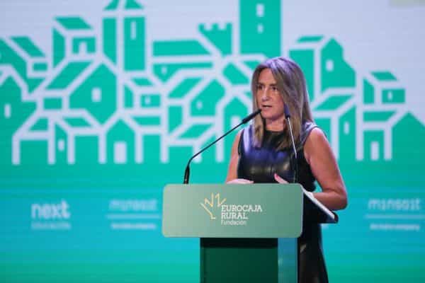 La alcaldesa de Toledo apela a la cohesión de los municipios para frenar la despoblación y superar el reto demográfico