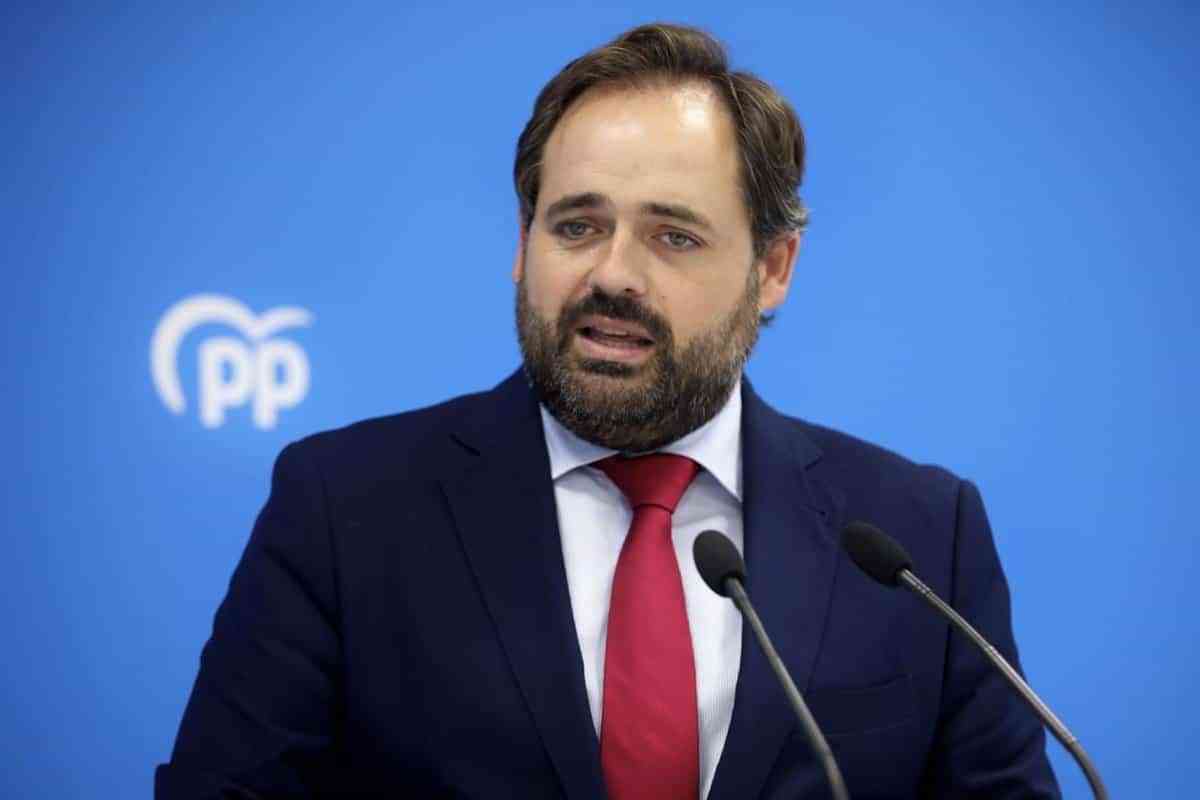 Núñez, tras las polémicas palabras de Page: "Su cobardía va en aumento. Con Sánchez delante solo dice halagos"