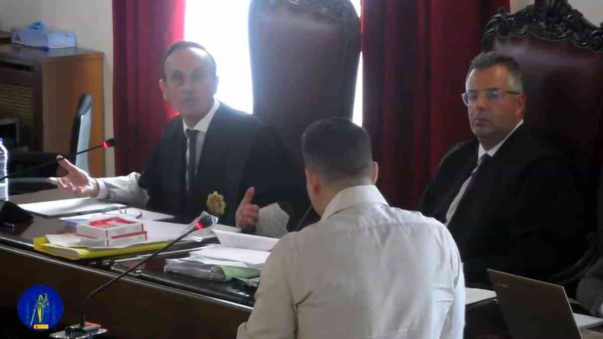 Perito del seguro ratifica que acusado de agredir a un amigo en su casa de Toledo "violentó" la puerta para entrar