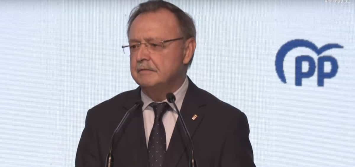 Vivas reivindica que España se "engrandece" en Ceuta y Melilla: "Ceutíes y melillenses son españoles, recen como recen"