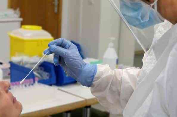 Castilla-La Mancha registró 652 casos por infección de Covid del 26 de septiembre al 2 de octubre en personas mayores de 60 años