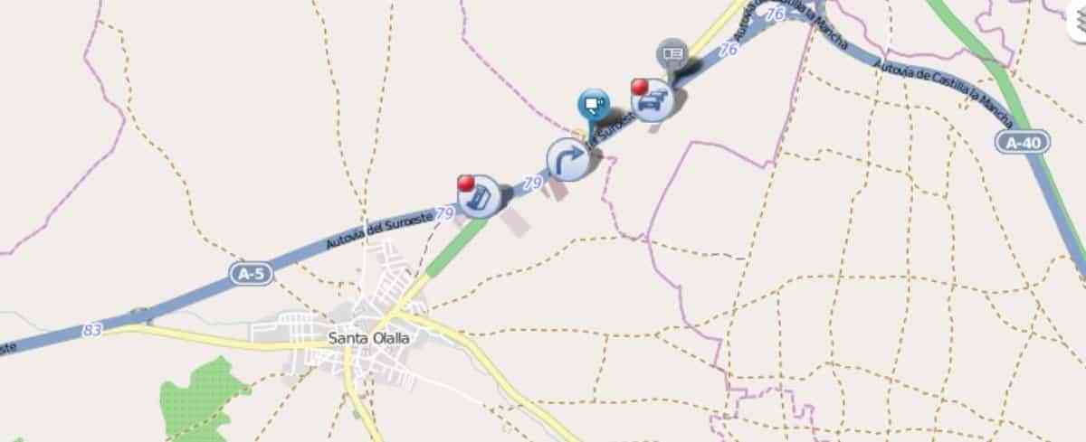 Cortan la A-5 sentido Extremadura tras la salida de vía de un camión que transportaba cemento en Santa Olalla