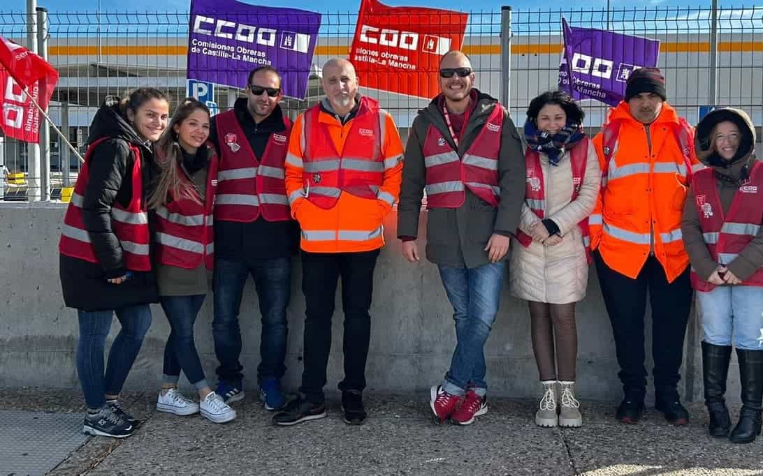Movilización por las extremas condiciones laborales en las plataformas logísticas de Amazon-Illescas, agravadas por el Black Friday la campaña de Navidad