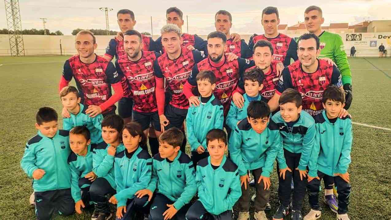 El Villa remonta y suma los últimos tres puntos del 2022 en casa