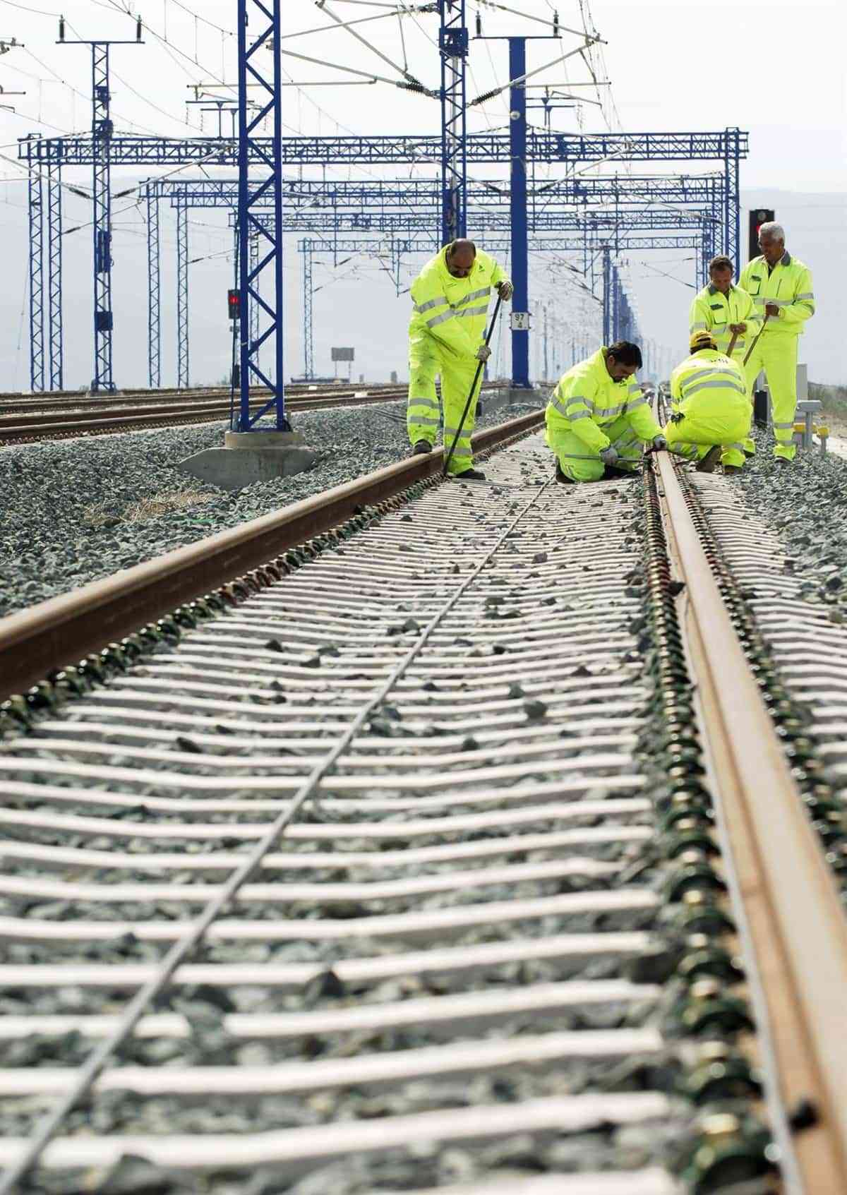 Adif contrata trabajos de renovación de la línea de Alta Velocidad Madrid-Sevilla entre Madrid y Yeles (Toledo)