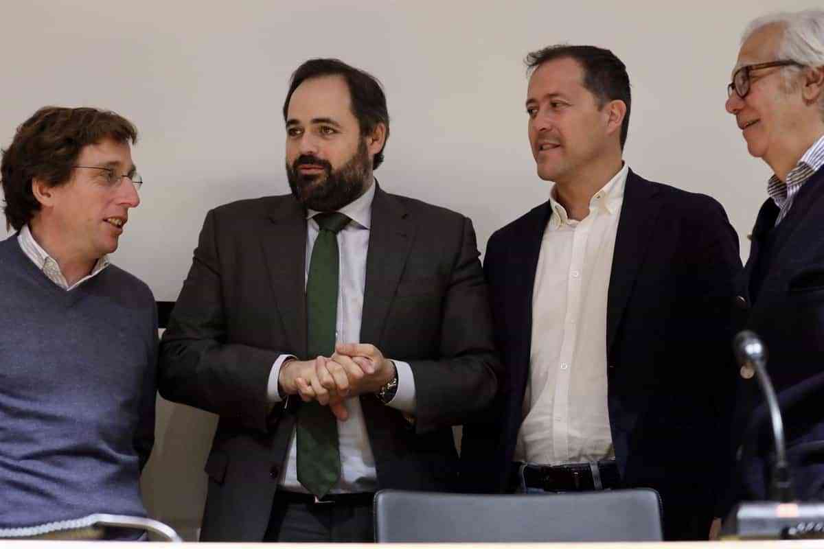 VÍDEO: PP escenifica su compromiso municipal con alcaldes de Madrid e Illán de Vacas, municipio menos poblado de España