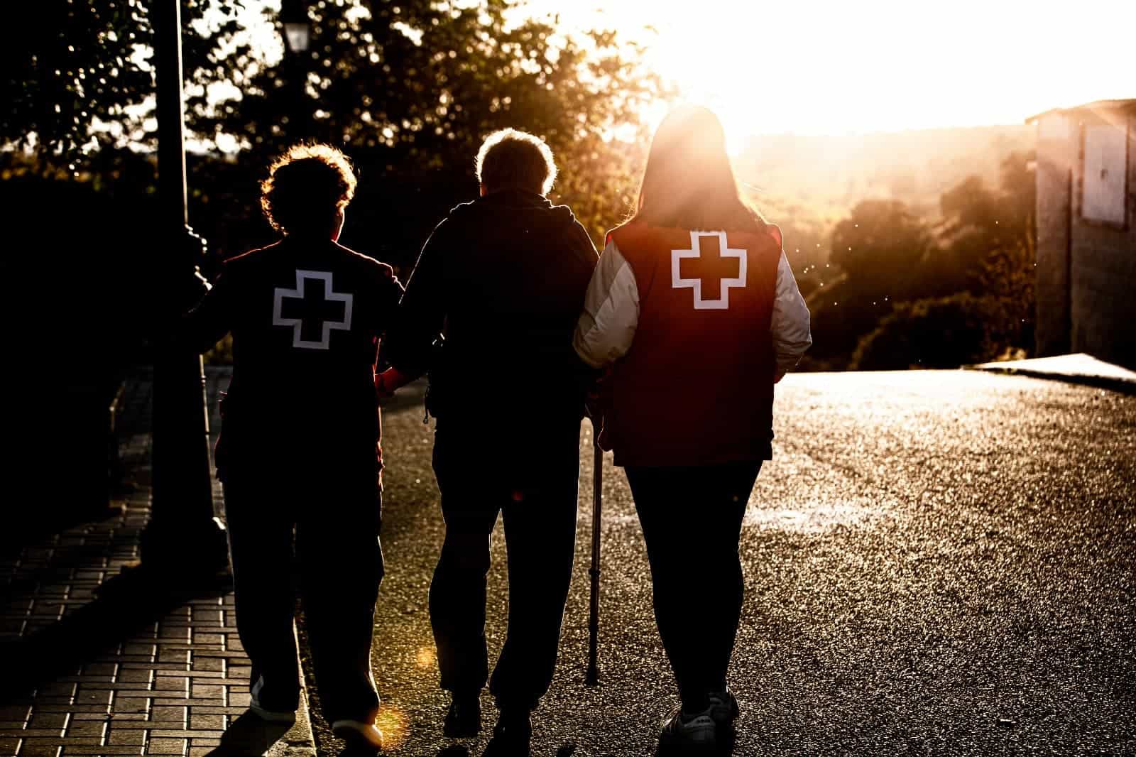 Cruz Roja: “igual que los objetos caen por la gravedad, existe la ‘Fuerza V’, la del voluntariado”