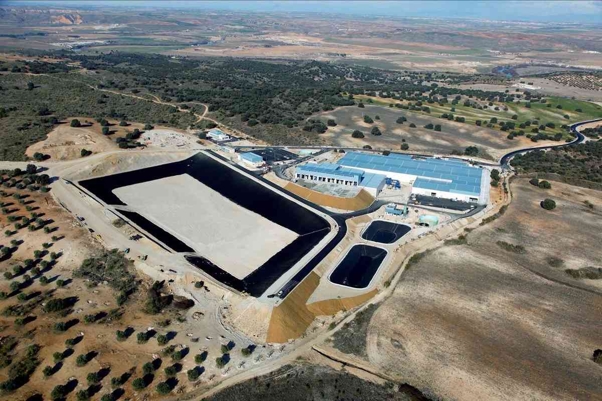 Descubren Mandíbula de Niño en Ecoparque de Toledo durante Búsqueda de Ángel