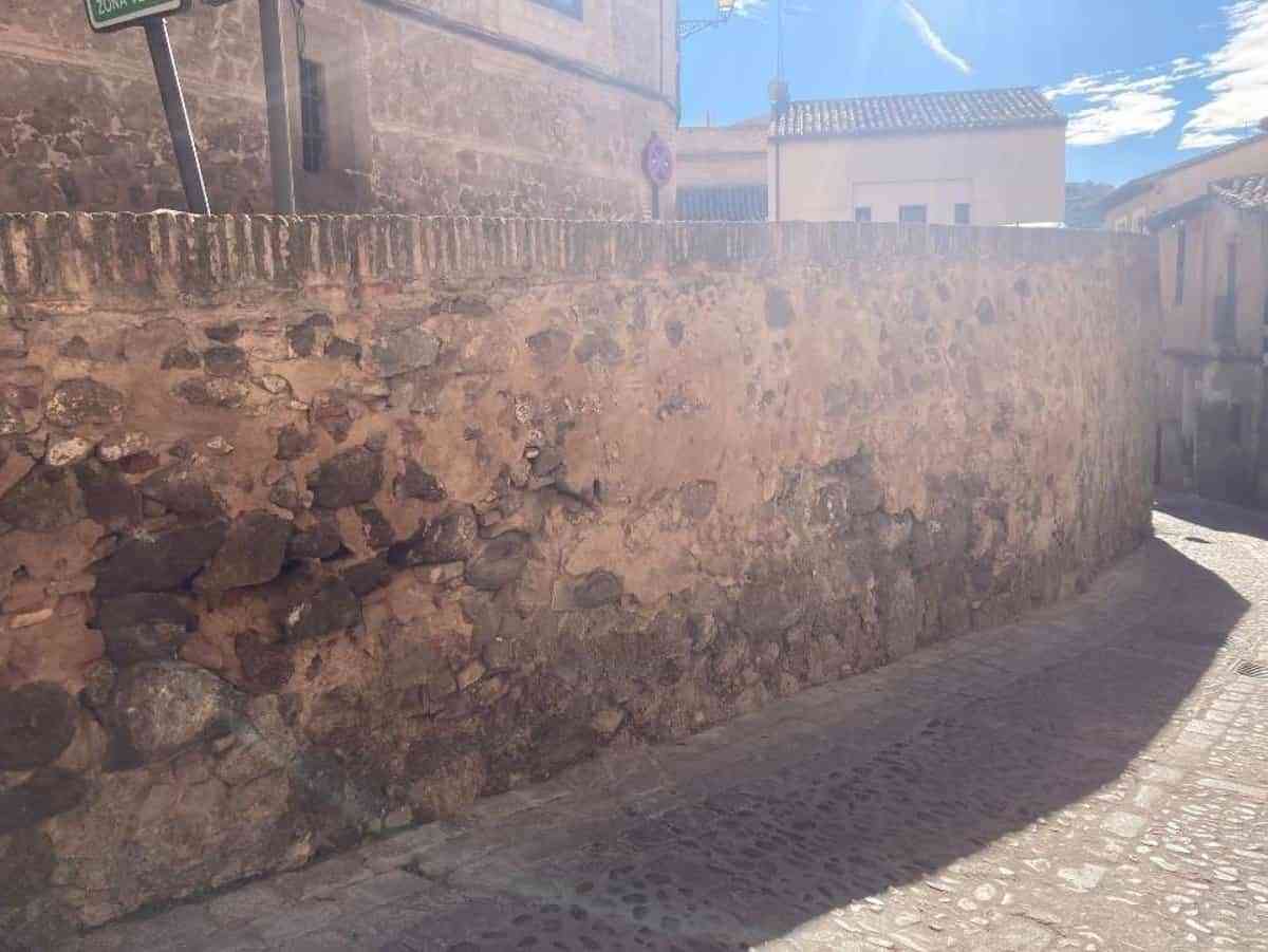 Cierre de la toledana Bajada del Barco a partir del martes por obras en la calle San Lorenzo