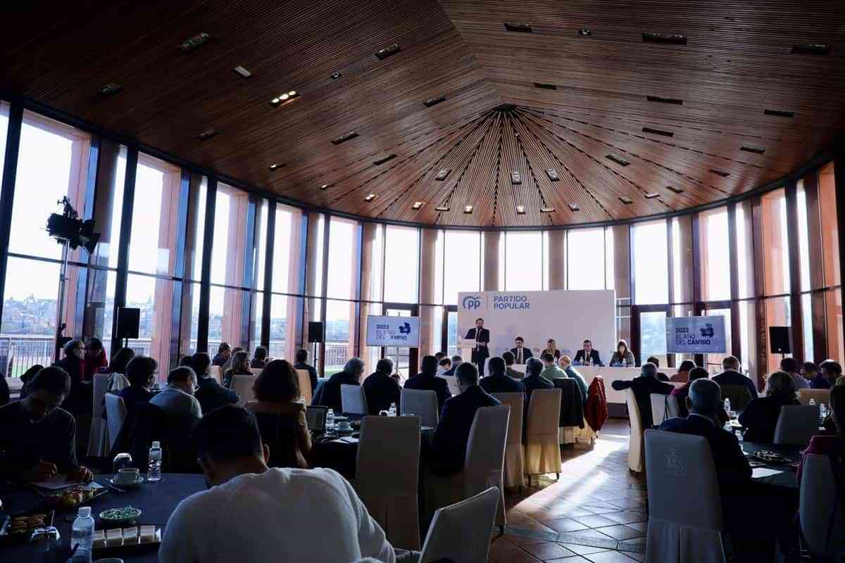 Manuel Borja comandará la campaña de PP basada en "echar a Page para echar a Sánchez" y con mucha presencia de Feijóo