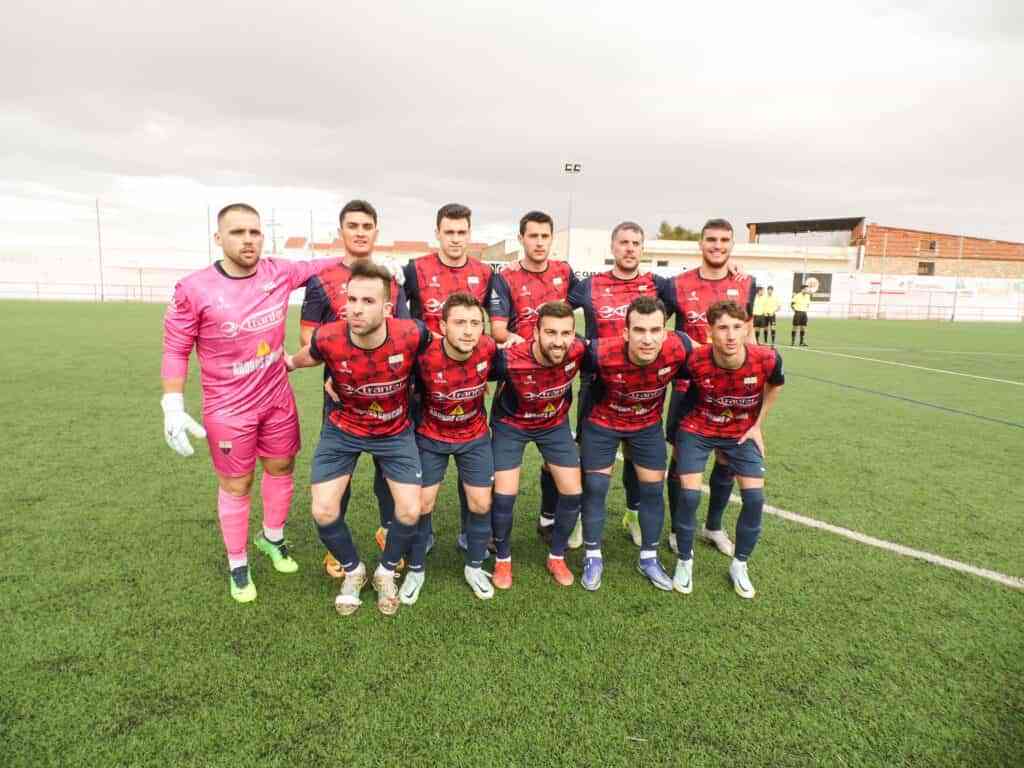 El Villa consolida la segunda plaza tras lograr un empate con sabor a victoria frente al Madridejos