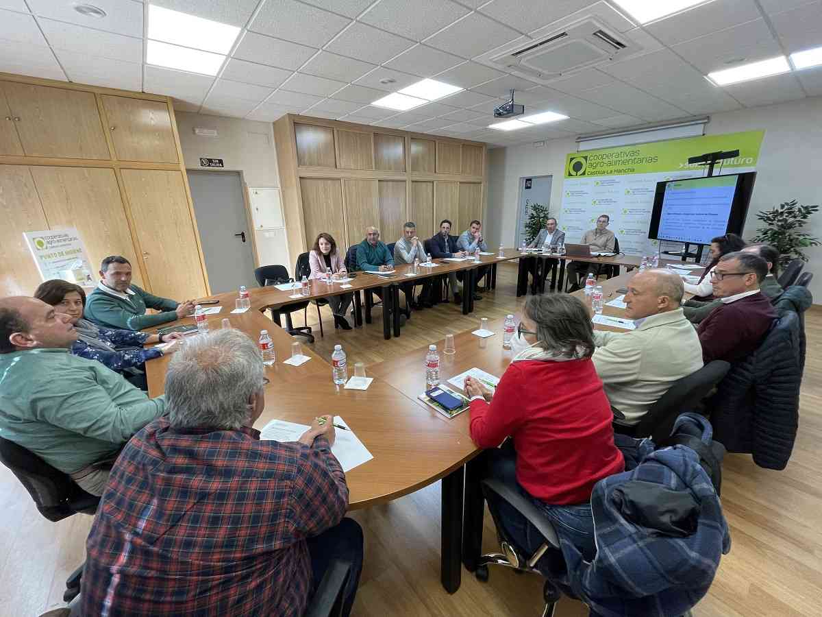 Cooperativas Agro-alimentarias constituye la nueva Comisión Sectorial del Pistacho para vertebrar este cultivo en Castilla-La Mancha