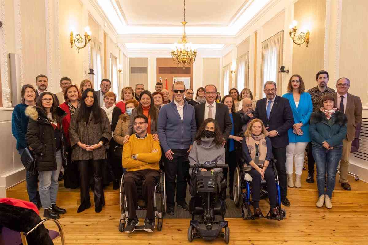 Inauguración de un Centro de Día y 4 Viviendas para Discapacitados en Guadalajara con una Inversión de 3,7 Millones de la Junta