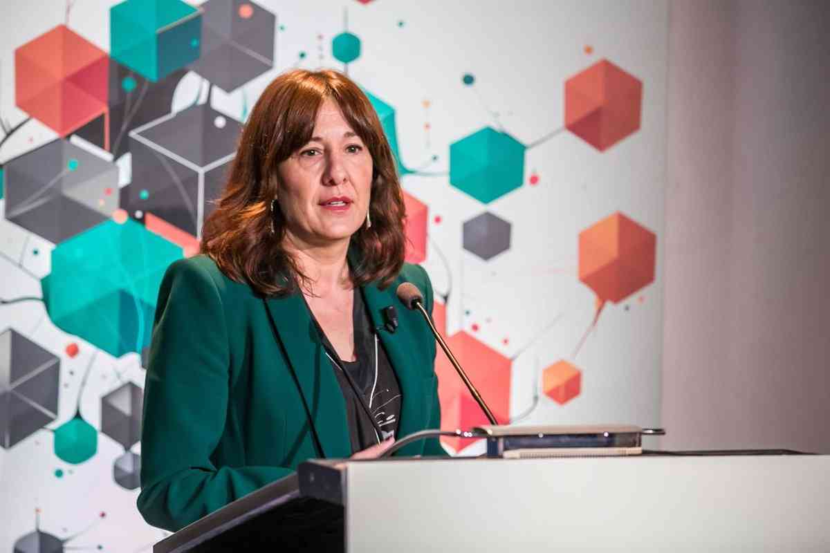 Feijóo: El Alcalde de Villar de Cañas No Puede Representar al Partido Popular