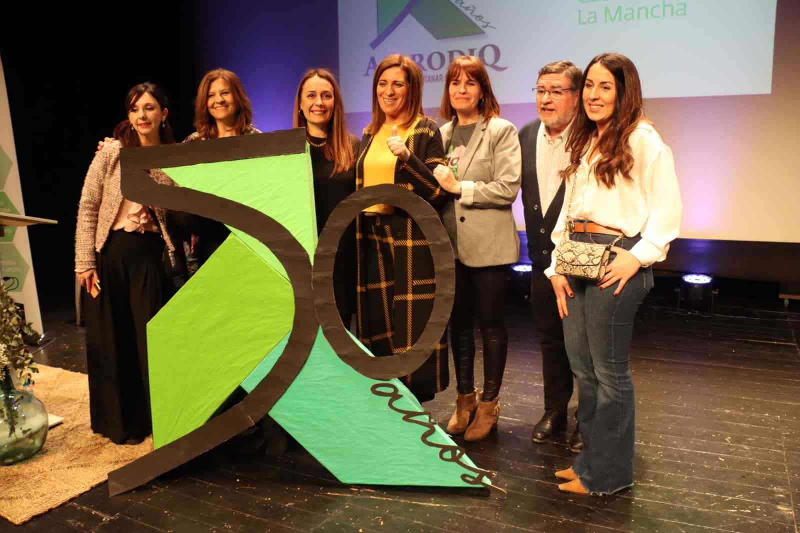 ASPRODIQ celebra su 50 aniversario con un emotivo acto de reconocimiento a trabajadores, familias y usuarios