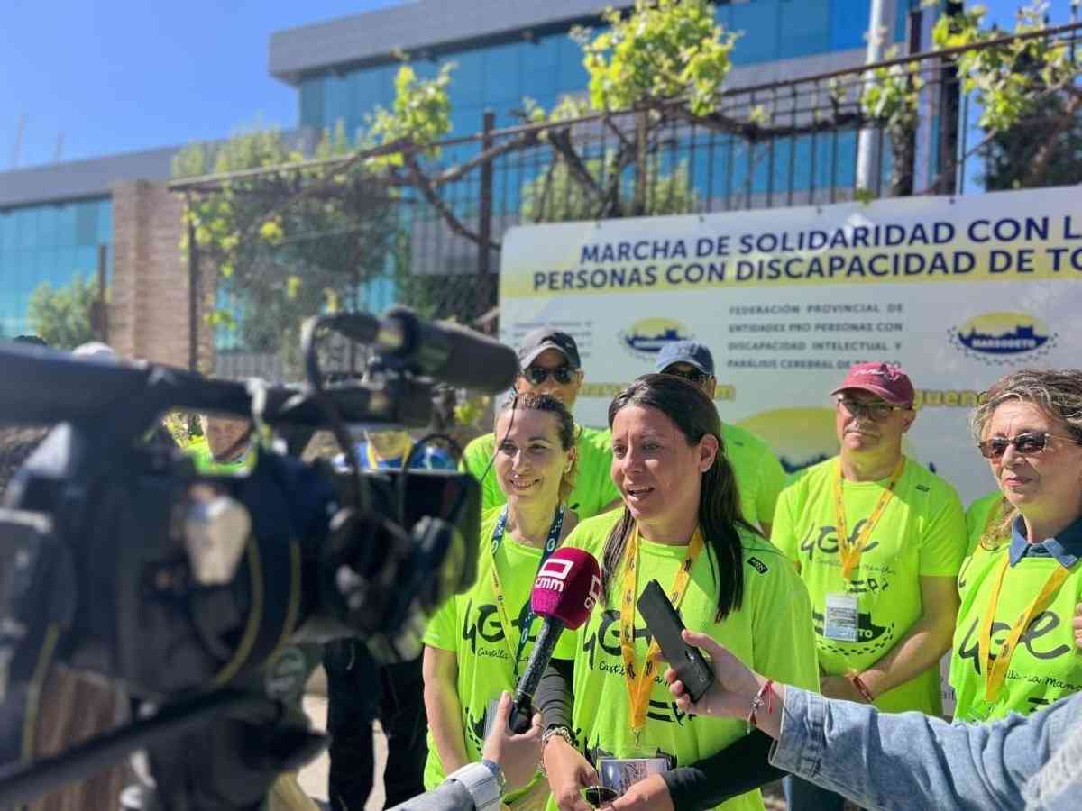 La Marcha Solidaria de Marsodeto reúne a una multitud de personas en Toledo, un evento que combina deporte y solidaridad.