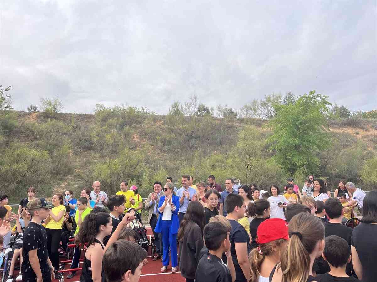 Más de mil vecinos participan en la IV edición de las Olimpiadas Escolares Inclusivas en el barrio del Polígono de Toledo.