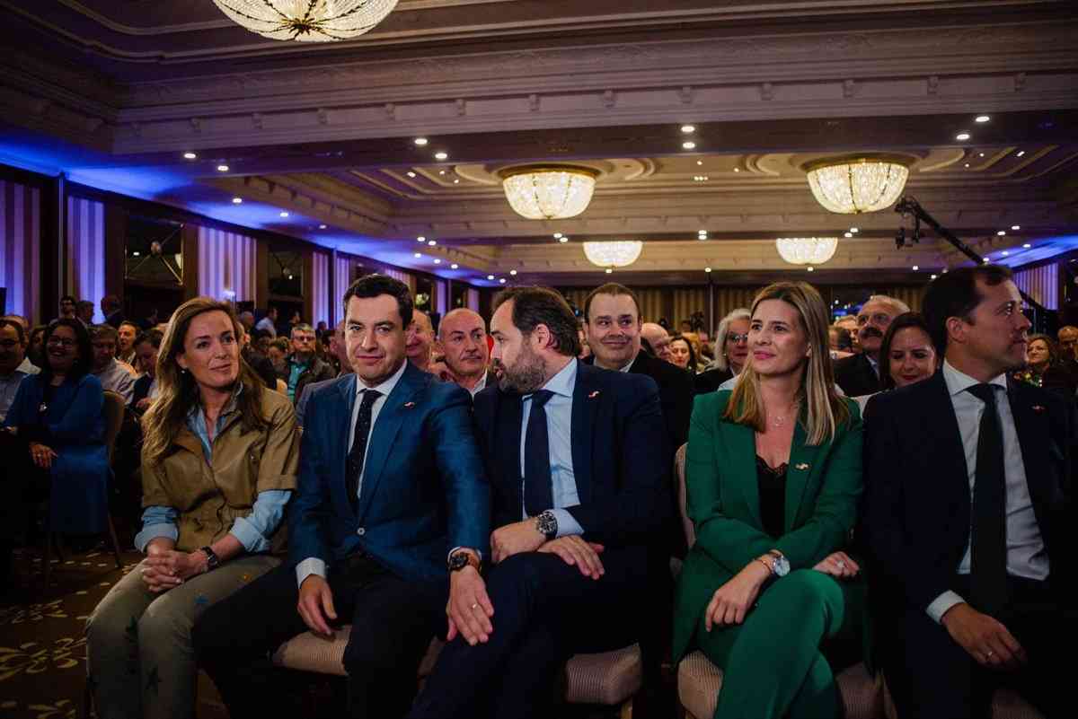 «Juanma Moreno respalda a Paco Núñez para renovar C-LM tras una larga trayectoria de corrupción política»