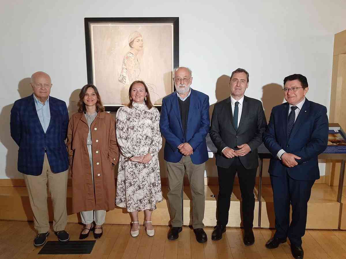 El museo El Sefardí añade 10 retratos a su colección en el Día de los Museos para enriquecer su memoria.