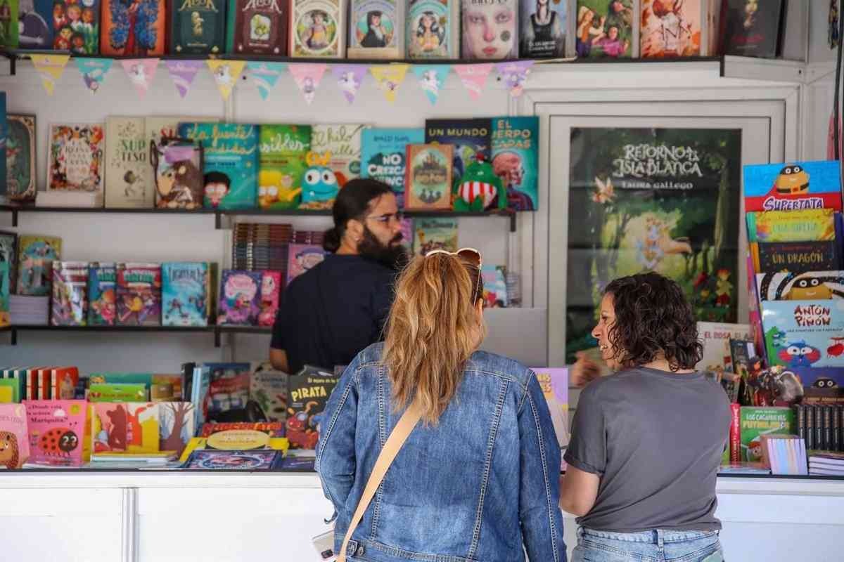 Al cierre de la Feria del Libro de Toledo, se registra un incremento del 10% en la asistencia con 10.000 visitantes.
