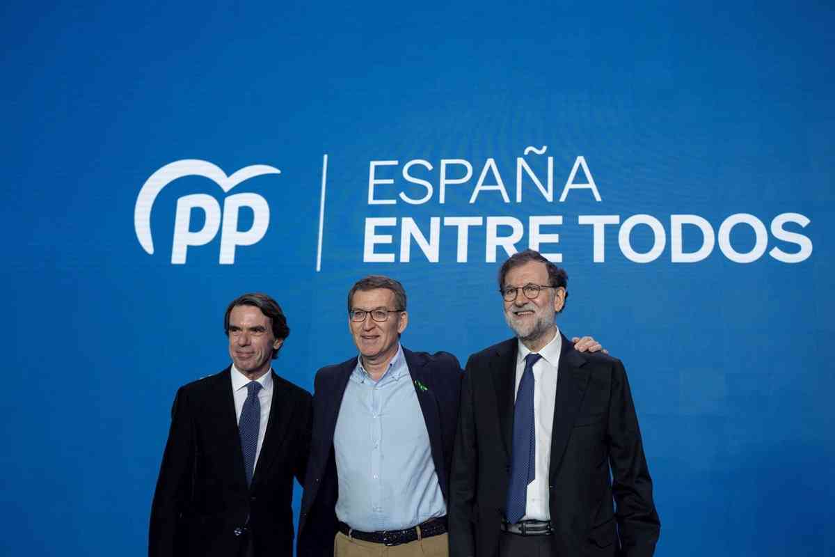 Rajoy y Aznar lideran la implicación total del PP en la campaña del 28M.