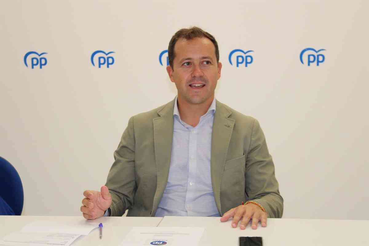 El compromiso de Velázquez (PP) con los trabajadores del Ayuntamiento no pasará desapercibido como sucede actualmente.